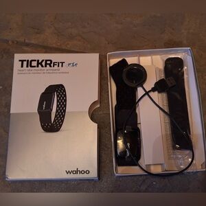 TICKR FIT Heart Rate Monitor Armband - Black, New Bluetooth